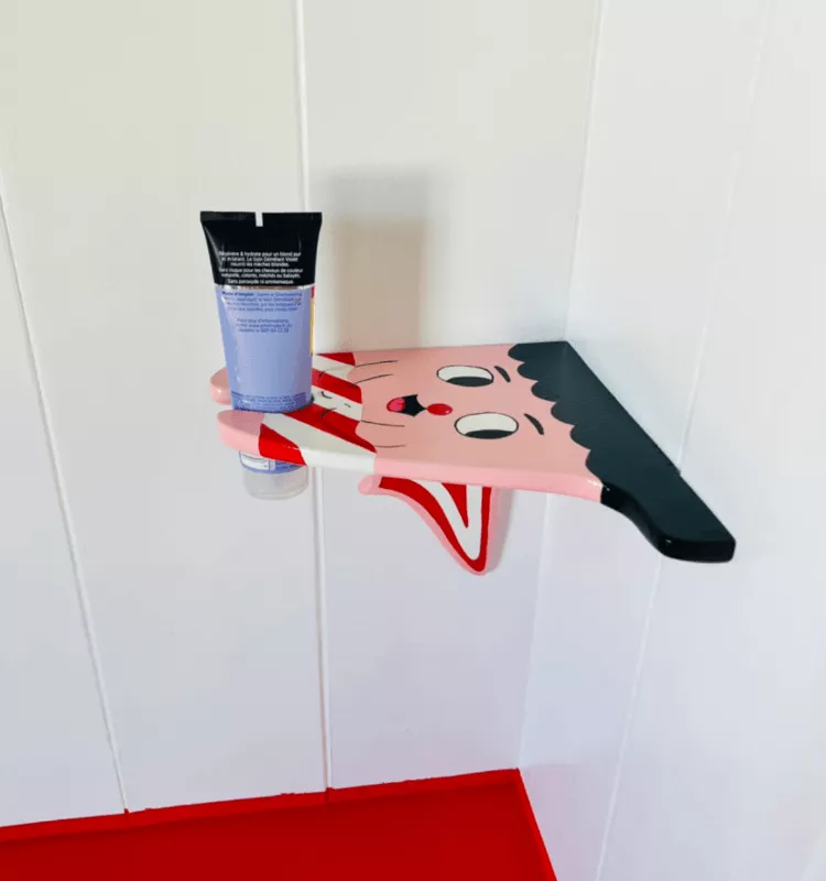 Étagère d’angle découpée sur mesure